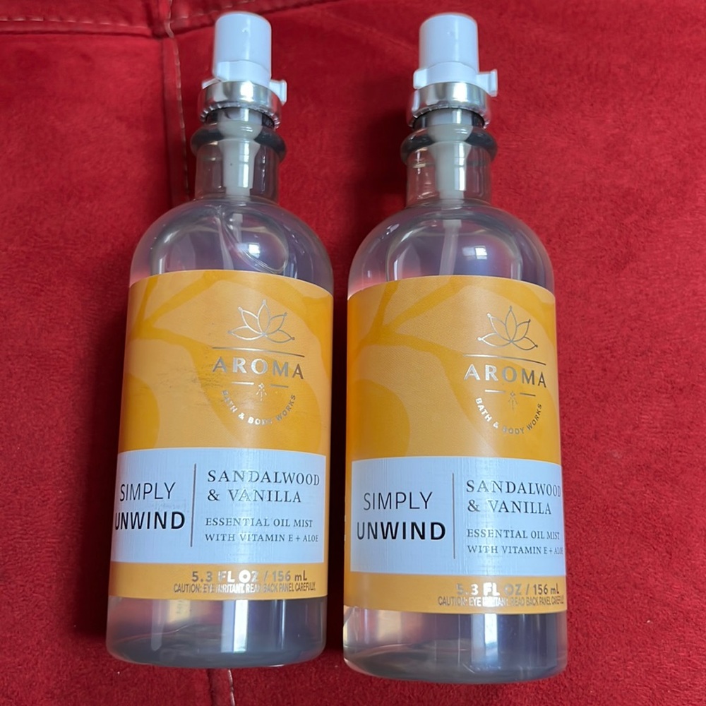 BBW AROMATHERAPY 2pc Essential Oil mist Sandalwood & Vanilla